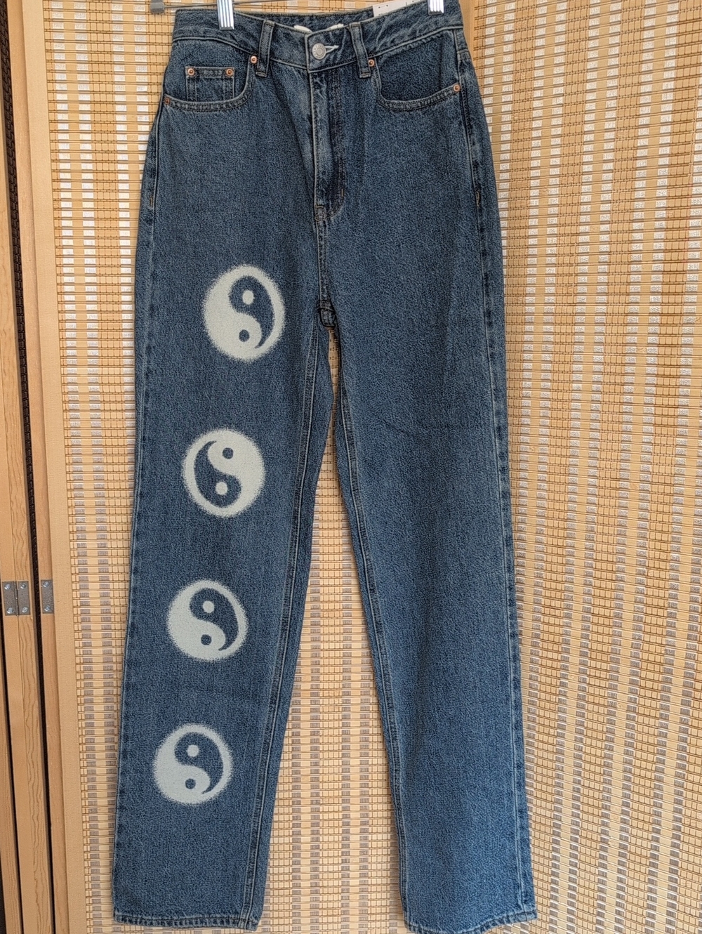 PacSun Blue High-Rise Jeans with White Yin Yang Prints